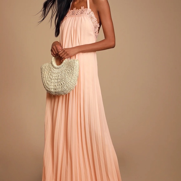 Lulus Dresses & Skirts - Lulu’s Peach Lace Pleated Halter Maxi Dress XS